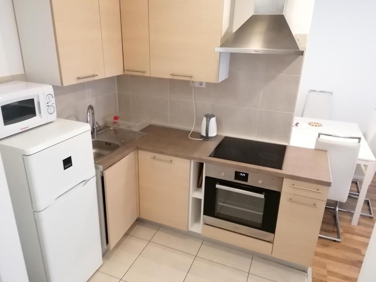Corvin Holiday Apartments Hotel Budapest Ngoại thất bức ảnh