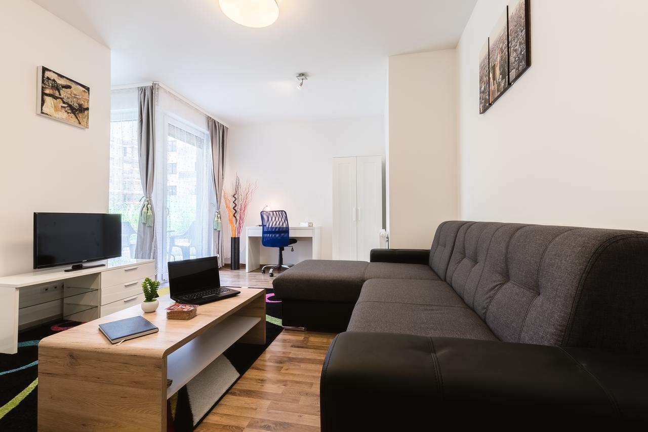 Corvin Holiday Apartments Hotel Budapest Ngoại thất bức ảnh