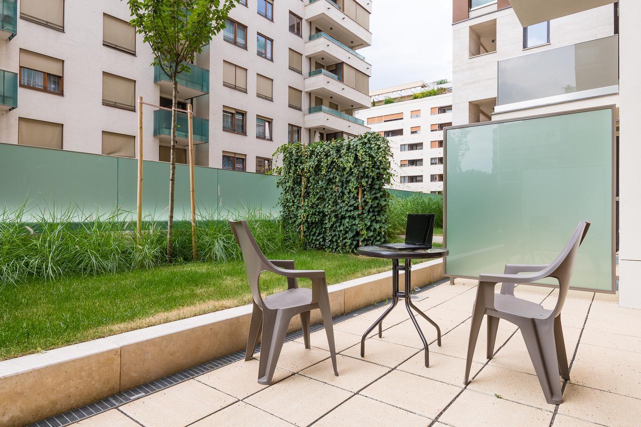 Corvin Holiday Apartments Hotel Budapest Ngoại thất bức ảnh