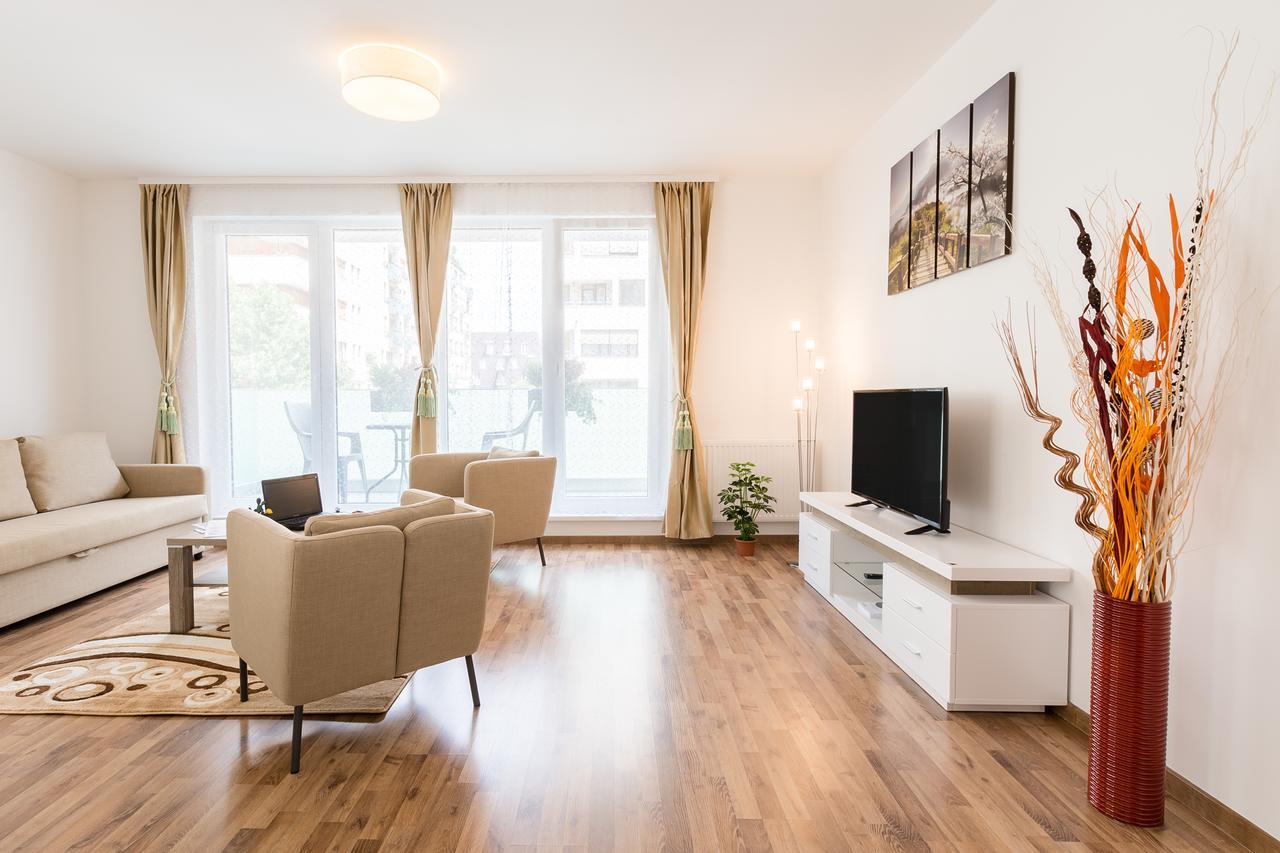 Corvin Holiday Apartments Hotel Budapest Ngoại thất bức ảnh
