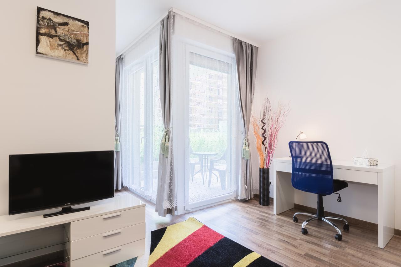 Corvin Holiday Apartments Hotel Budapest Ngoại thất bức ảnh