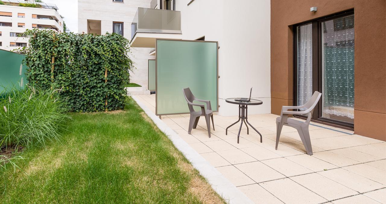 Corvin Holiday Apartments Hotel Budapest Ngoại thất bức ảnh