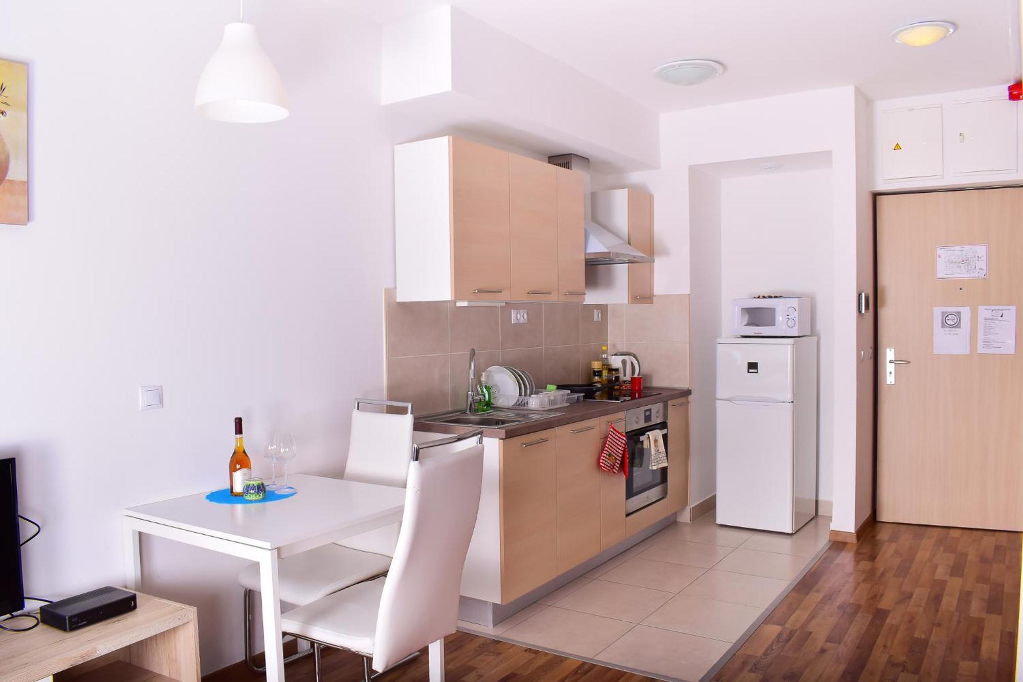 Corvin Holiday Apartments Hotel Budapest Ngoại thất bức ảnh