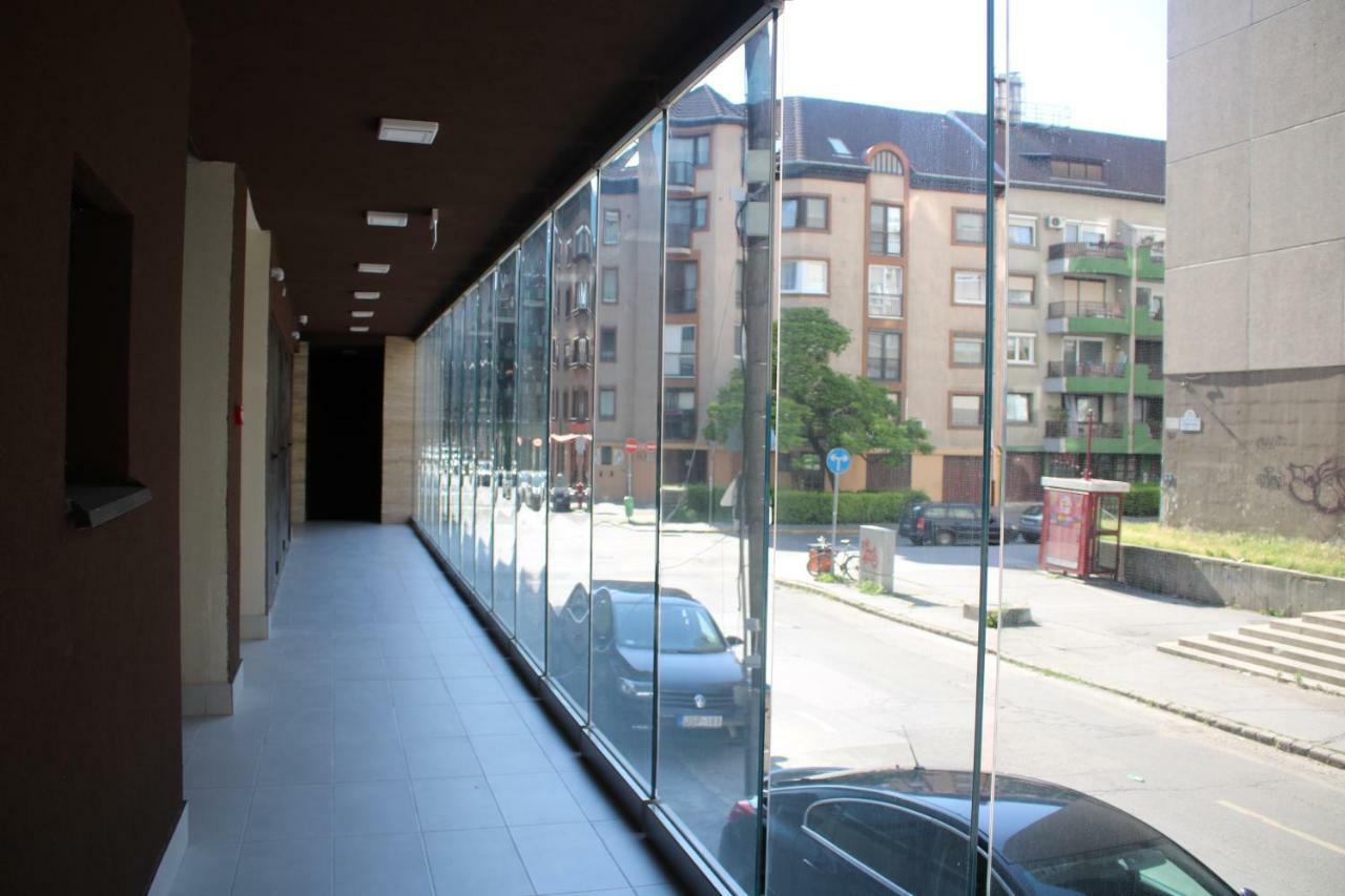 Corvin Holiday Apartments Hotel Budapest Ngoại thất bức ảnh